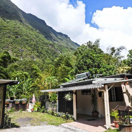 Vila Sur La Route Du Voile Salazie Exteriér fotografie